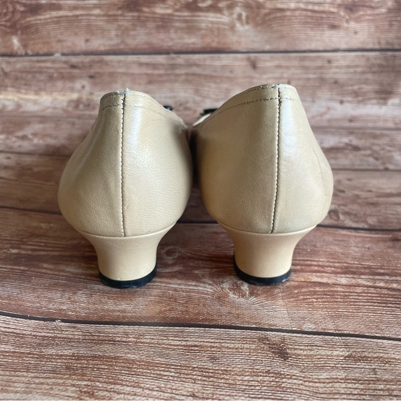 AUTHENTIC SALVATORE FERRAGAMO CLASSIC BLACK/TAN HIGH HEEL PUMPS SHOES SIZE 10 - Picture 5 of 16